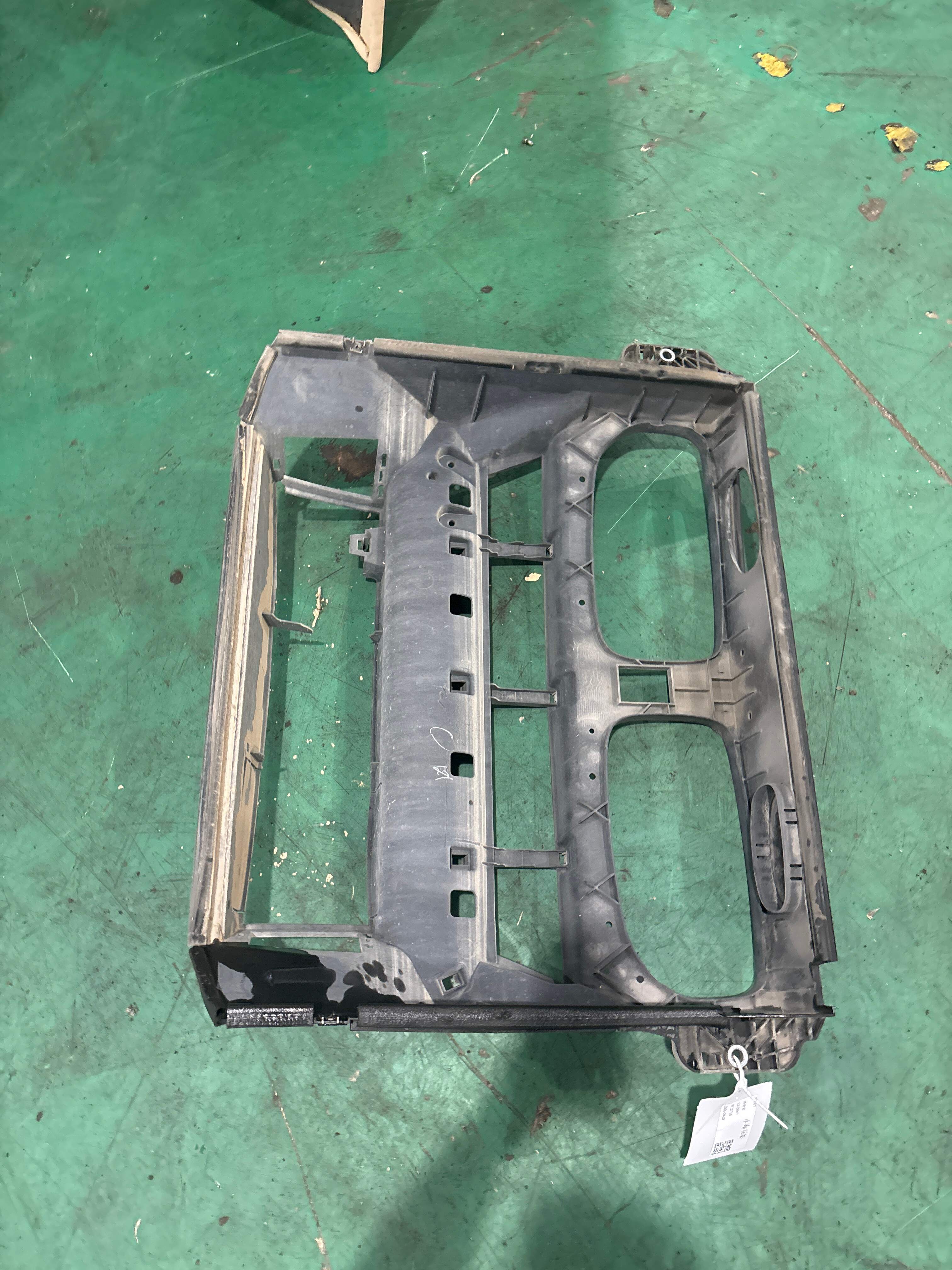 51647222953 水箱框架