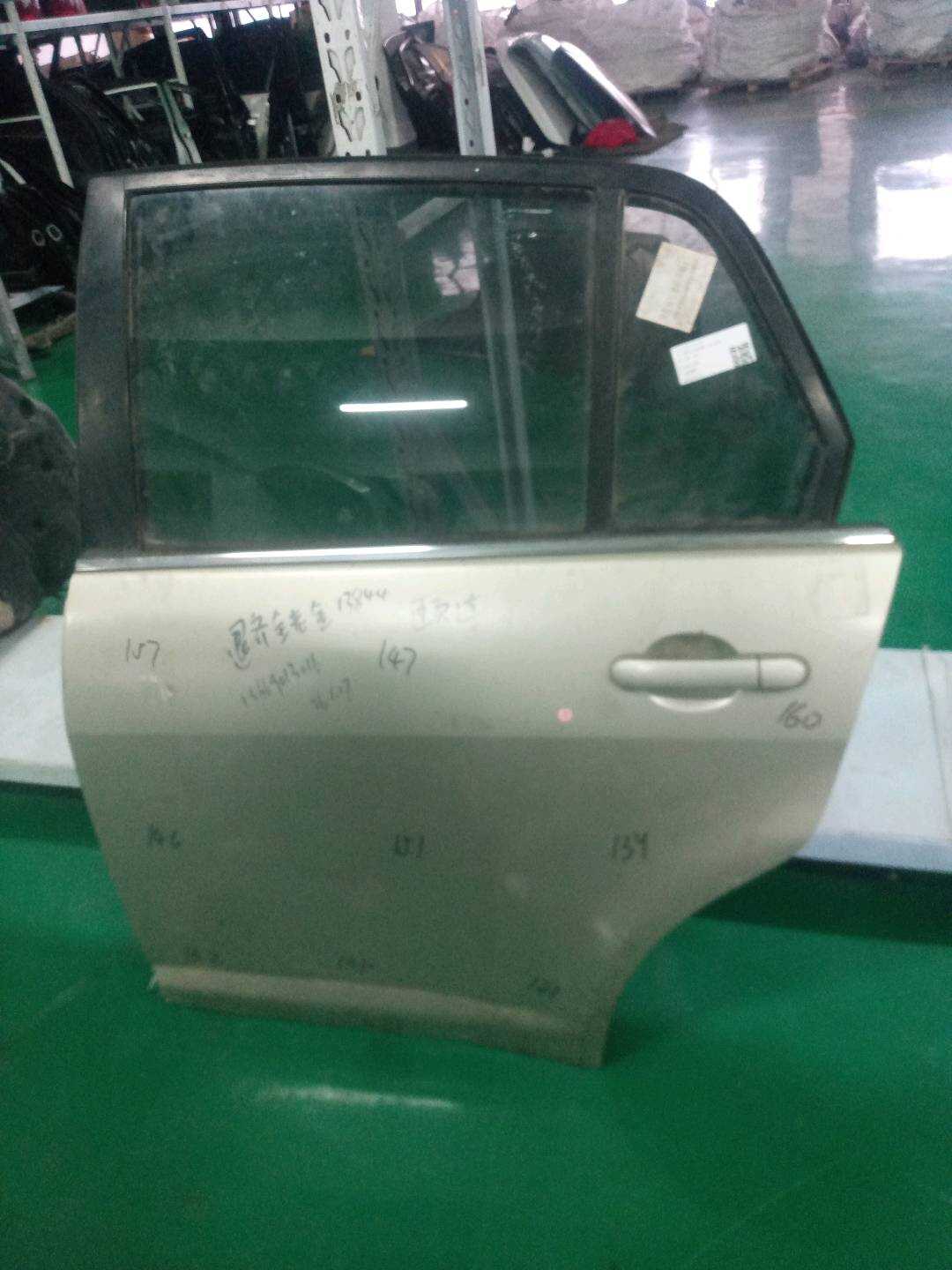 H21012FJAEC331 后门壳(左)