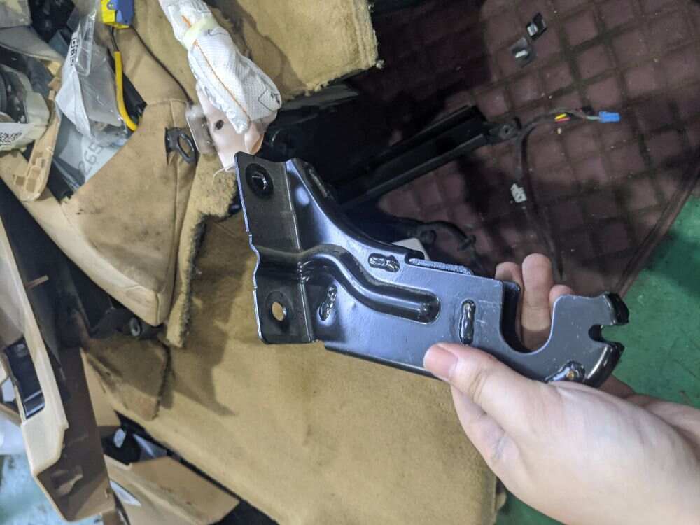 97052221500 后排座椅靠背中心轴承