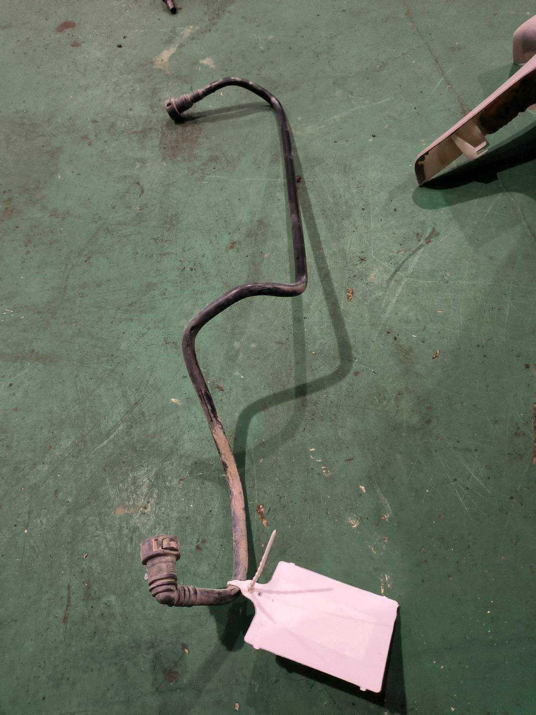 16119800729 Fuel Tank Vent Pipe