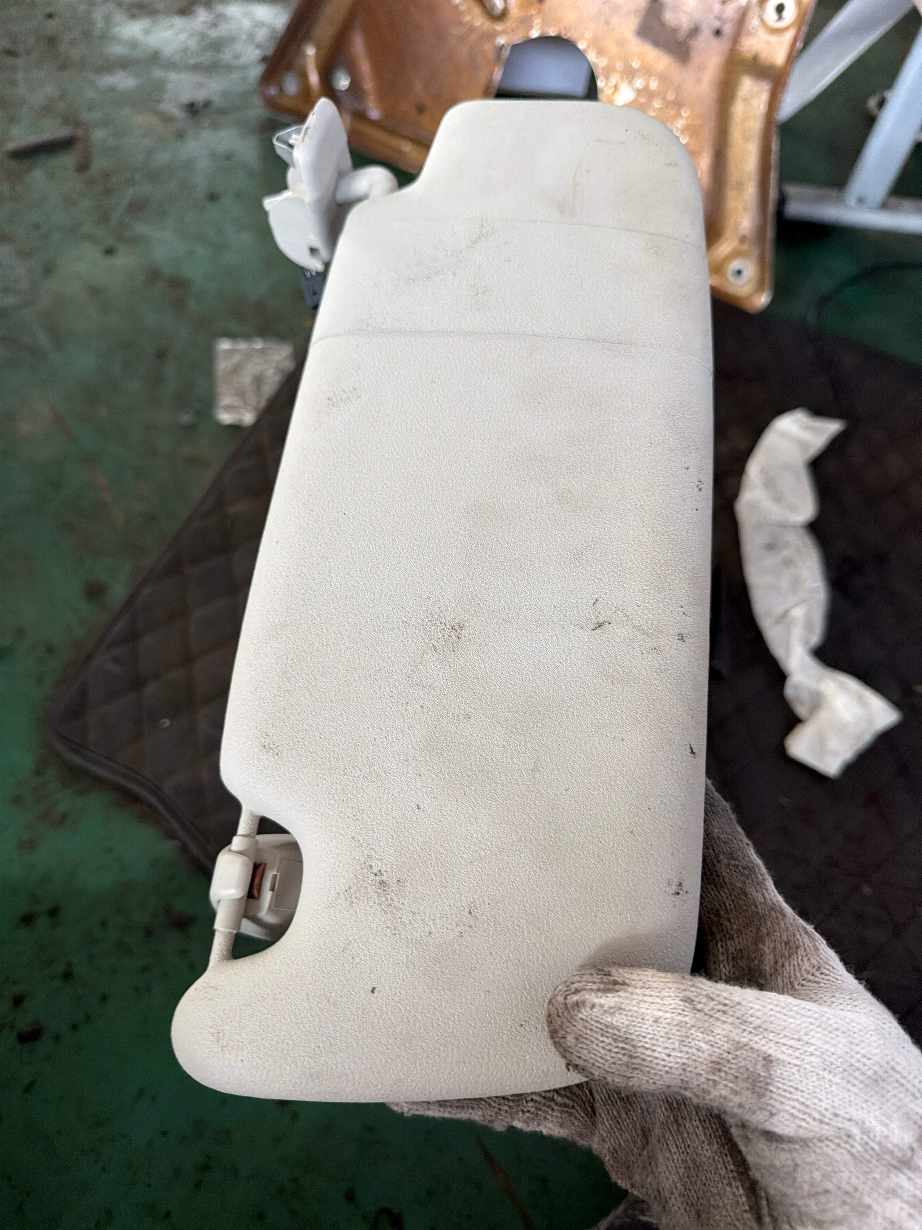 51167366949 Sun Visor, Left