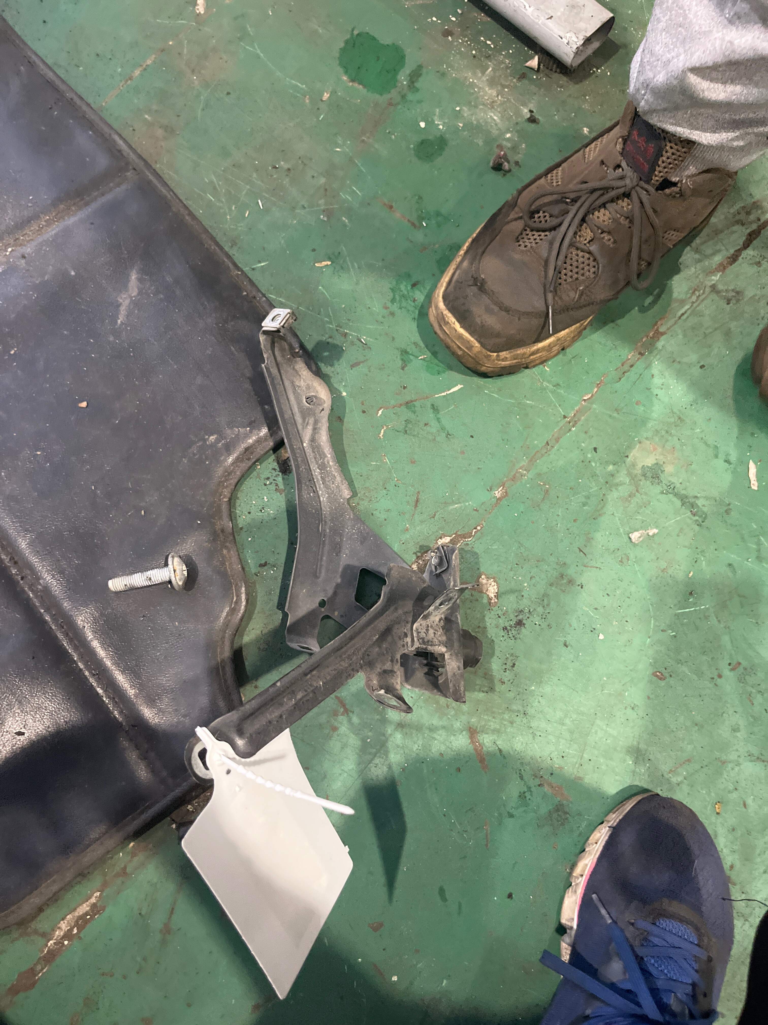 41357230576 Front Fender Mounting Bracket, Front Right
