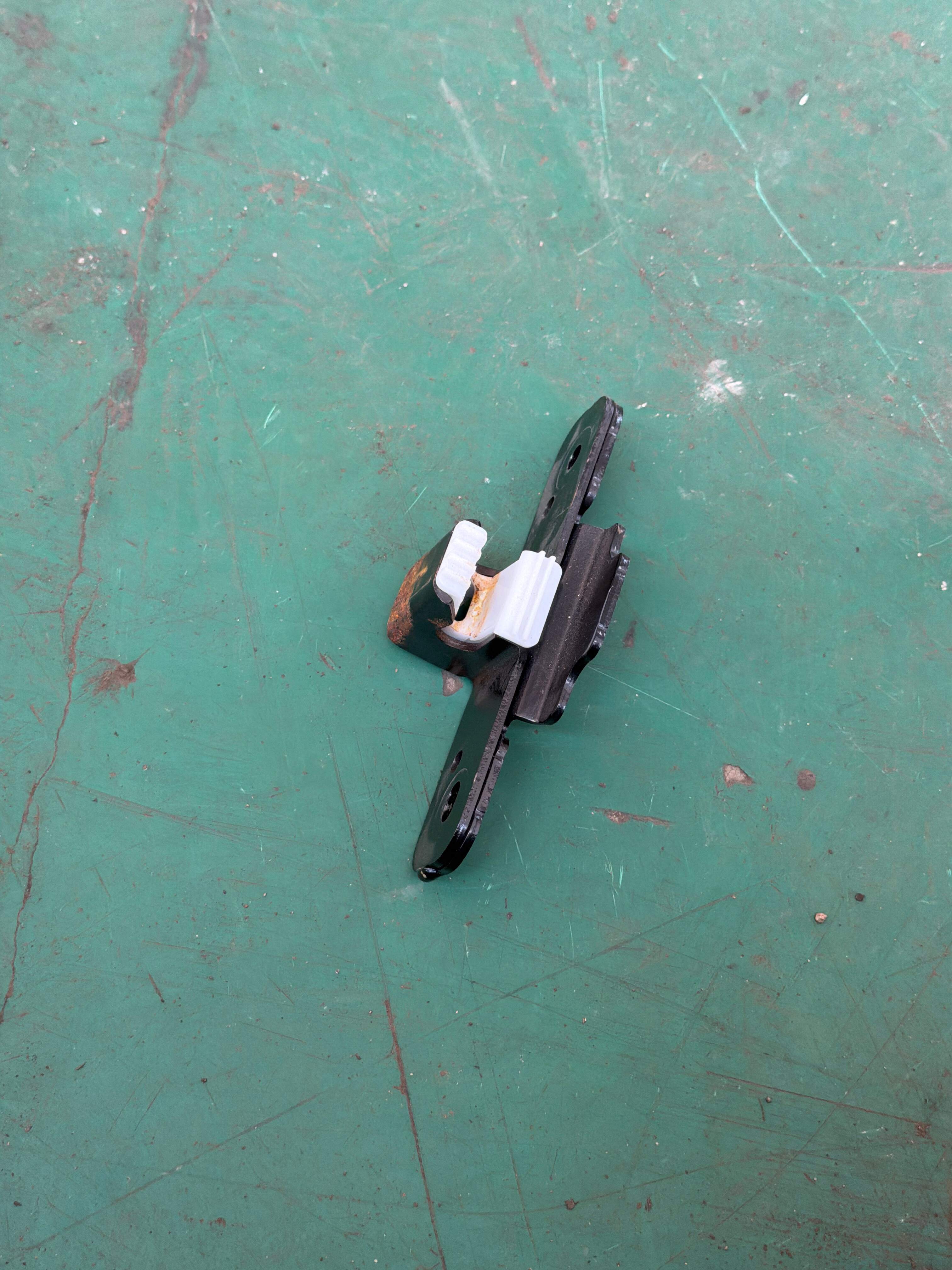 T2H24413 Rear Seat Latch, Left