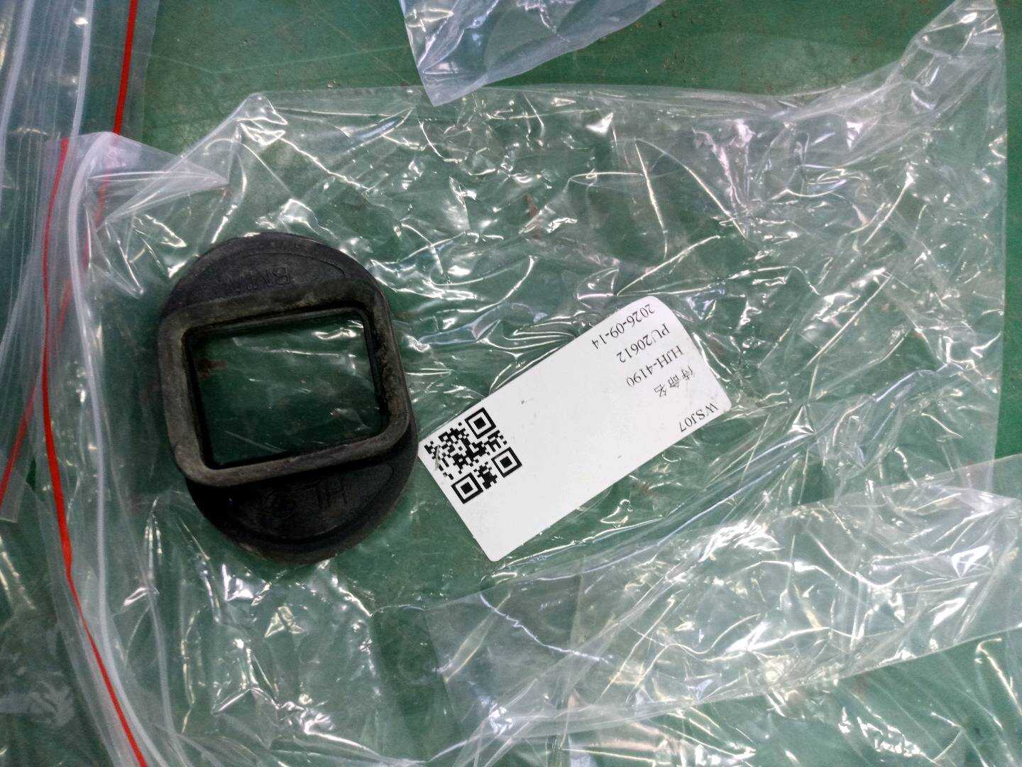 51227476203 后门限位器盖（左）