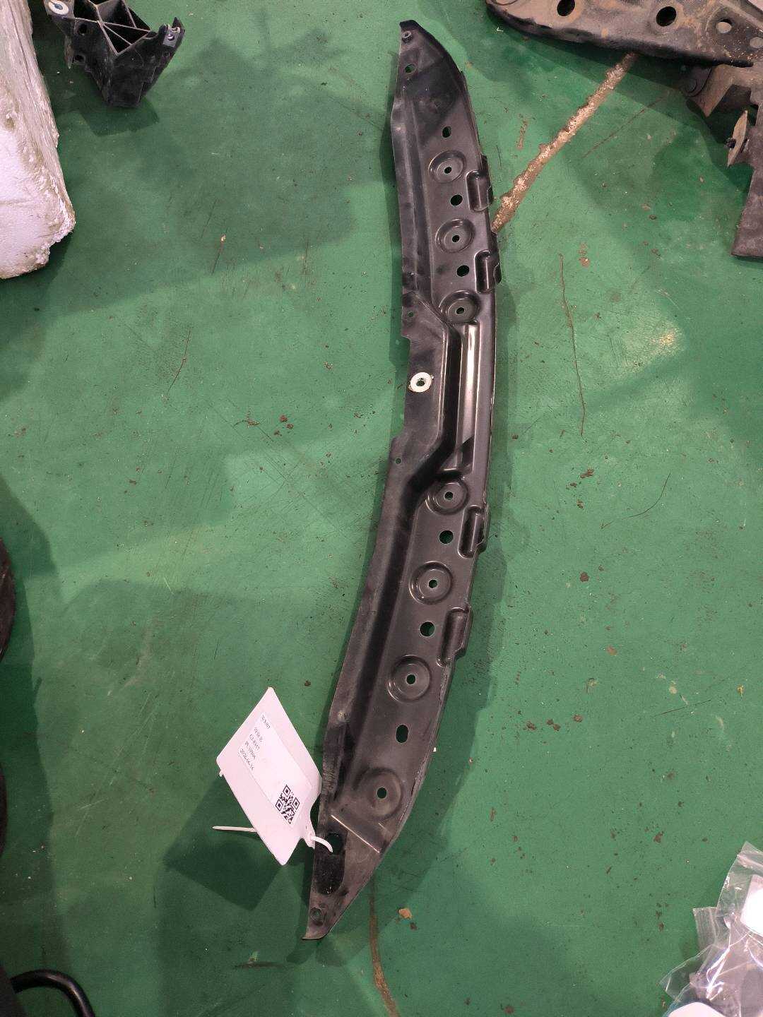 625122V70A 散热器芯支架总成,右上