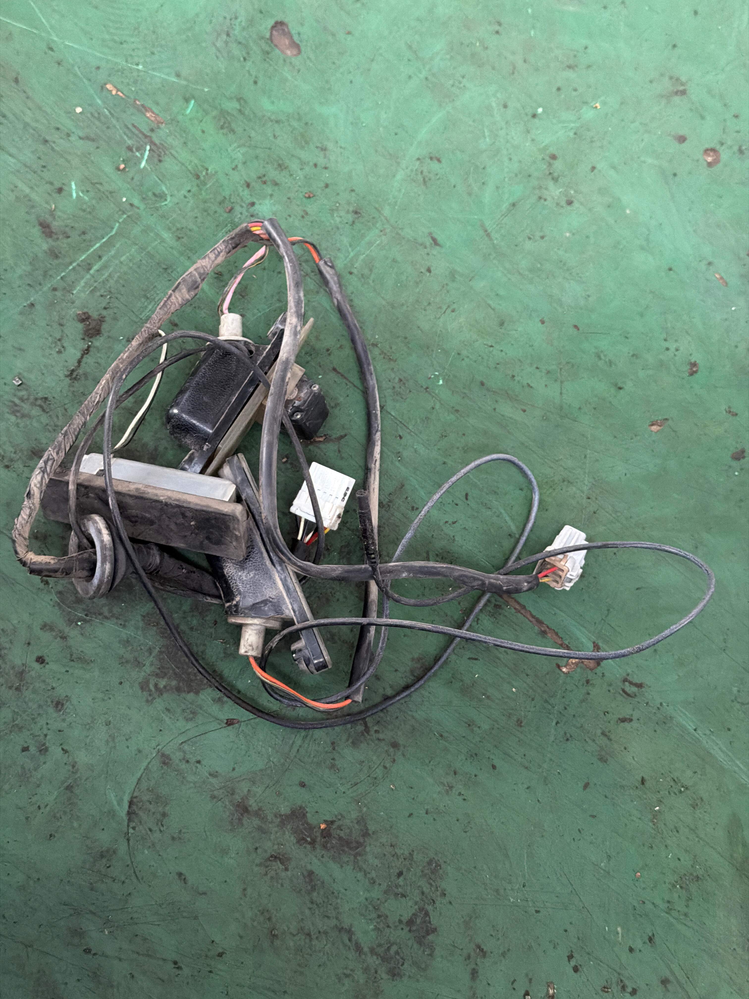 925013S130 后牌照灯