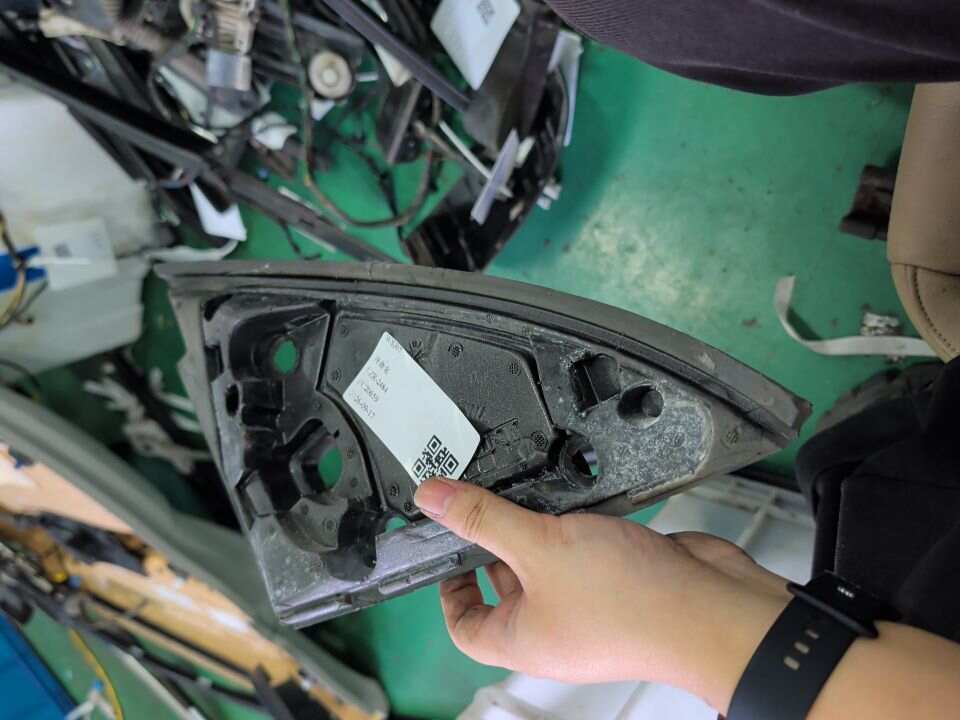 A2518110298 倒车镜座密封件(右)