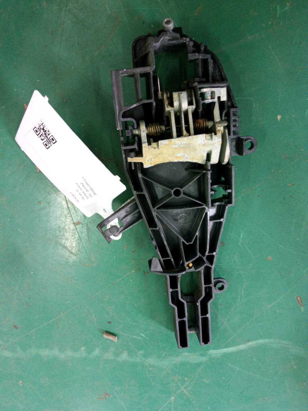 51227199836 Front Door Outer Handle Mounting Frame, Right