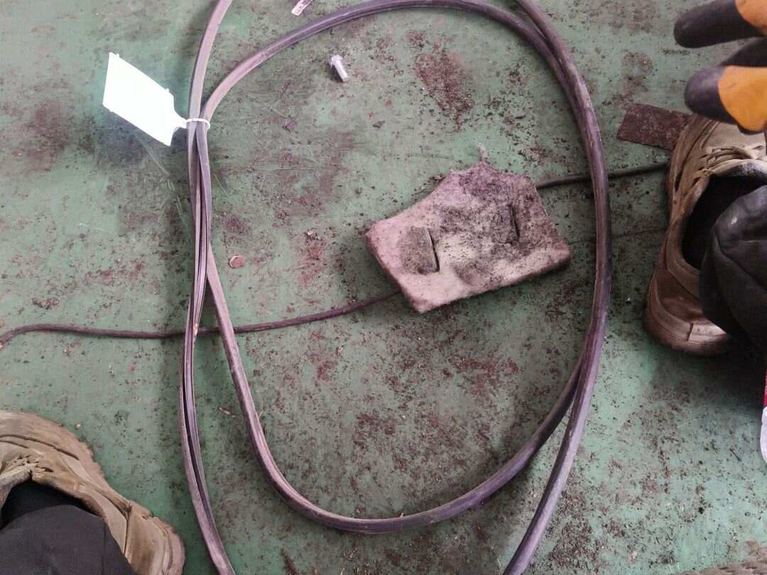8R0877459A 天窗玻璃密封胶条（外）