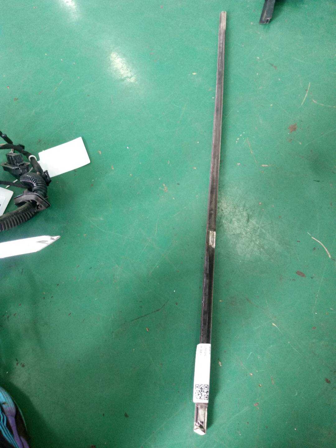 51227034308 后门玻璃压条(右内)