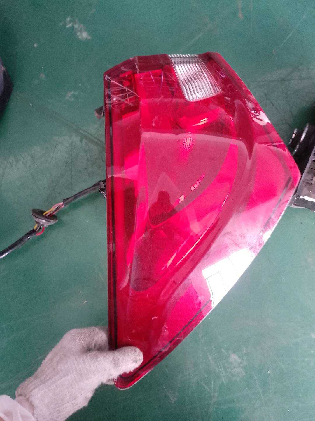 90871274 Outer Tail Light Assembly, Left
