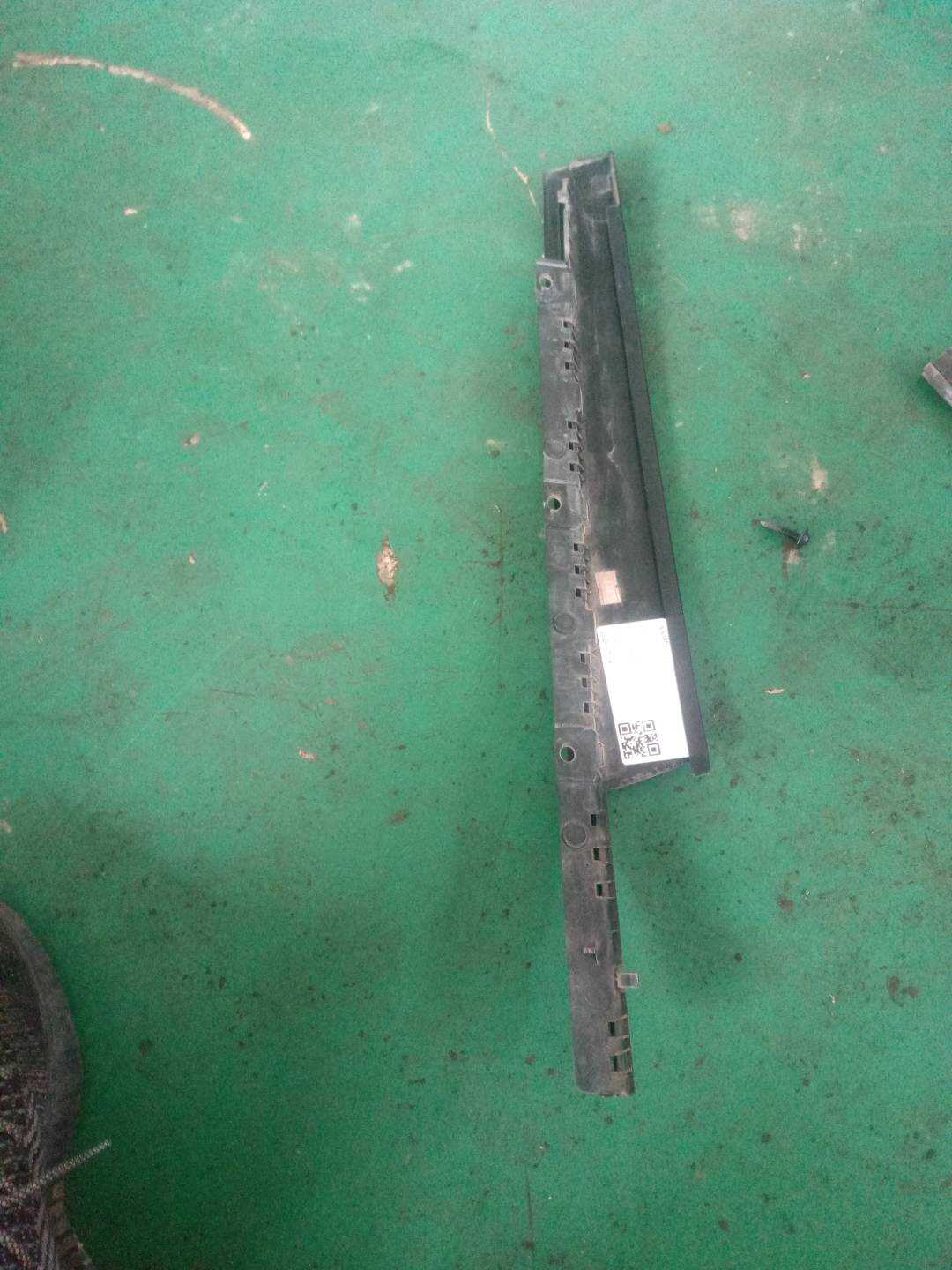 8WD837902A Front Door Window Frame Outer Trim, Rear Right