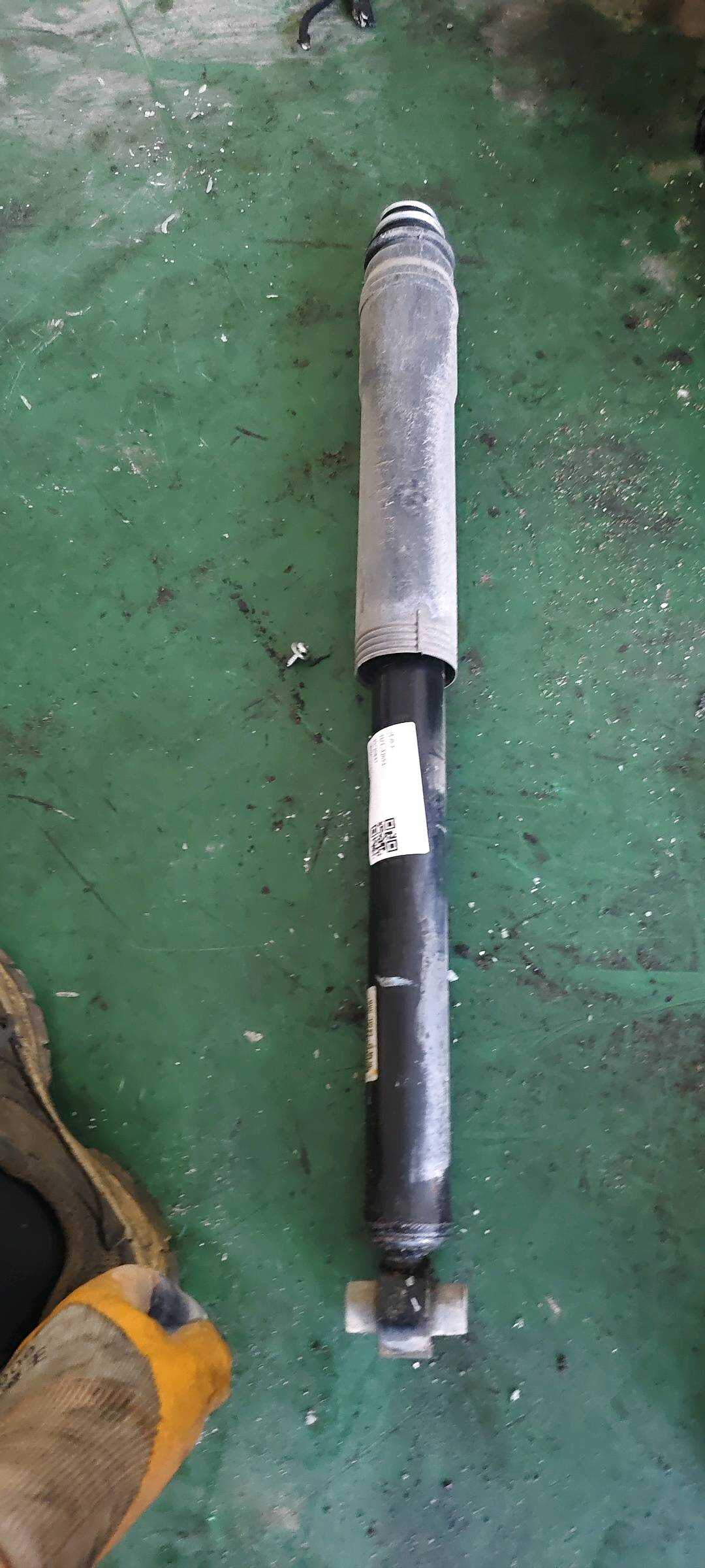 MEF2915800D2 后减阻尼器总成