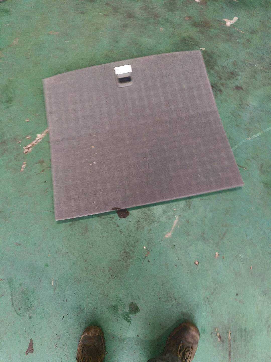 8R0861531A Trunk Carpet
