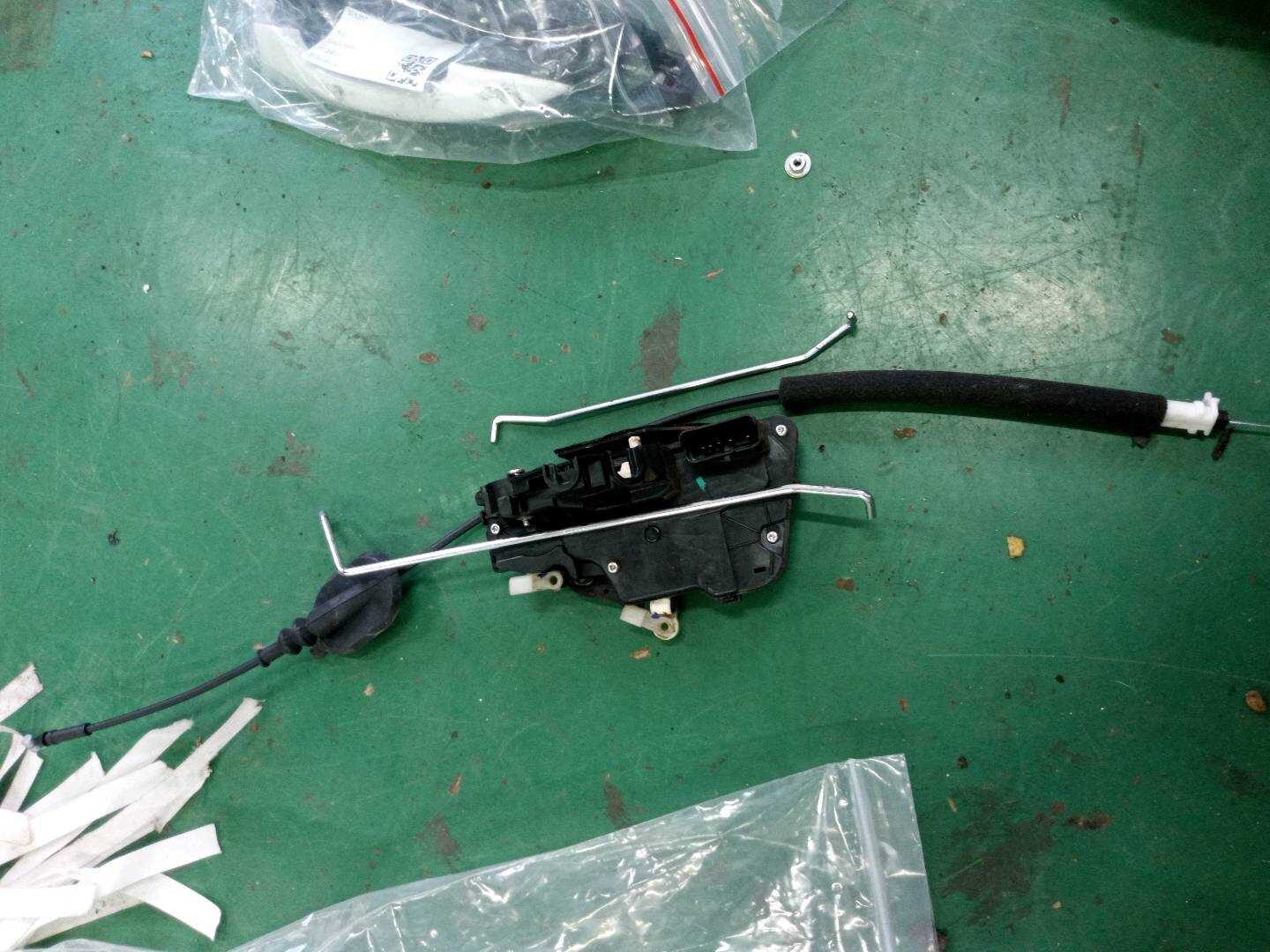 SC6105200 Left Front Door Lock Body Assembly