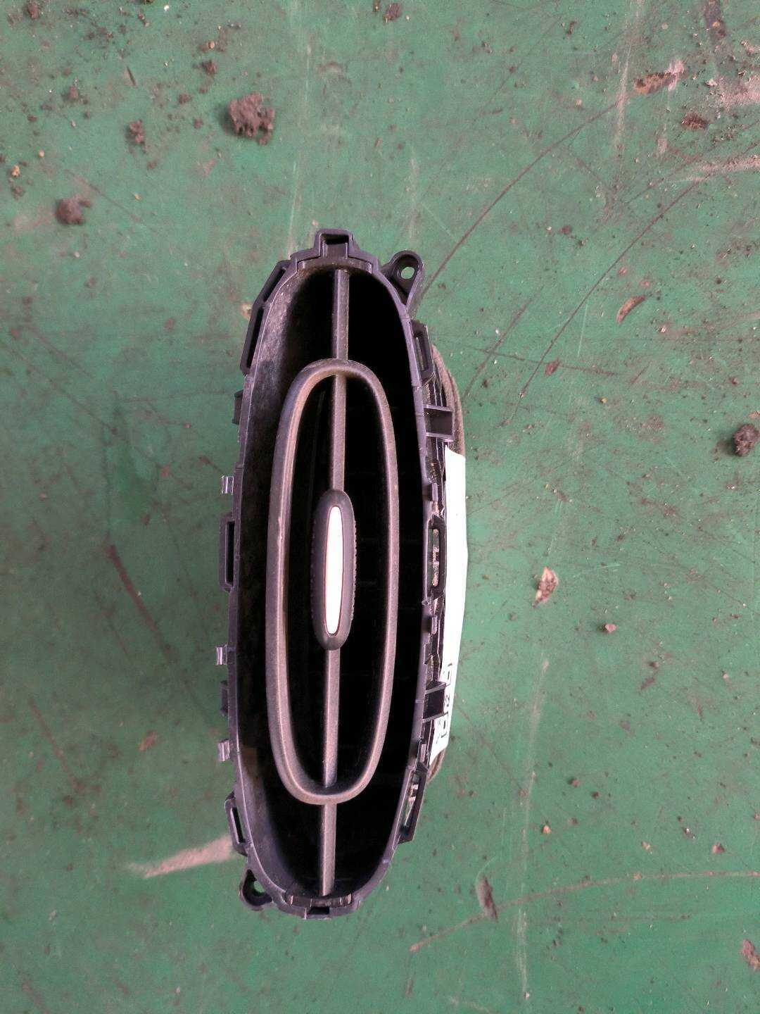 5510220TB11 右侧风口壳体总成