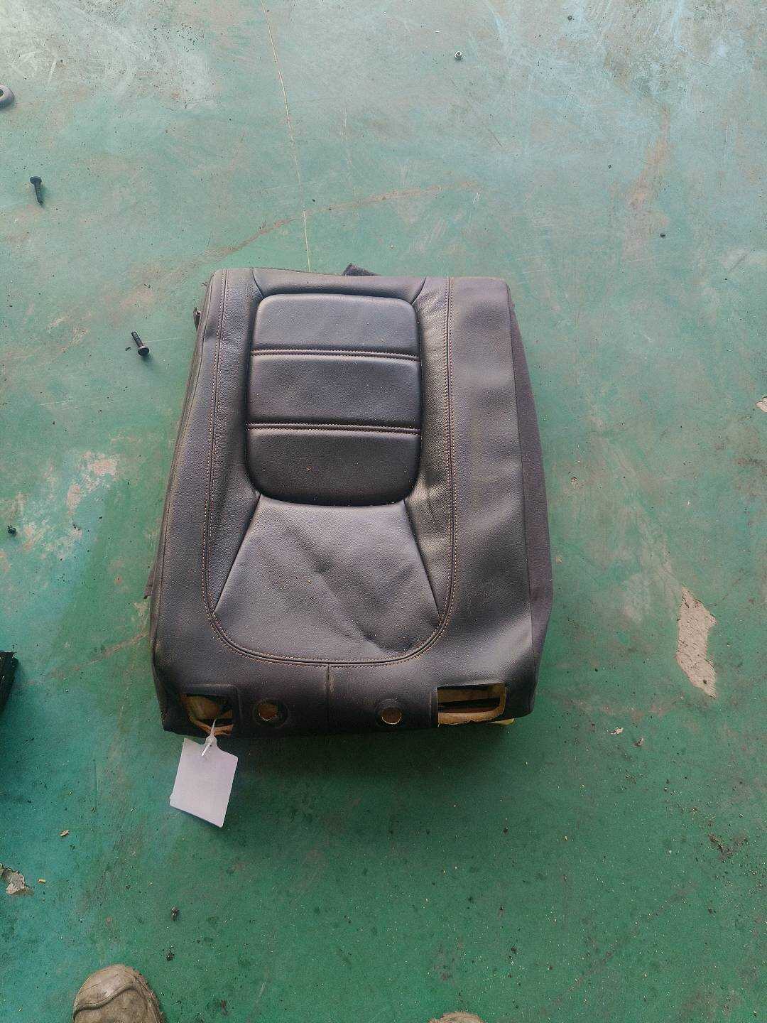 T4A3188 Rear Seat Backrest Cushion, Right