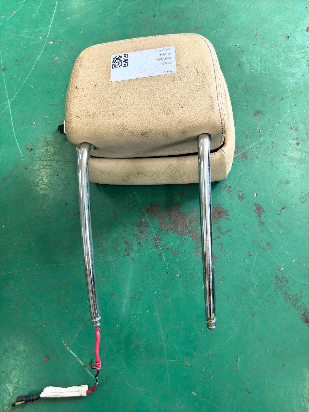 52107250771 副驾驶员座椅头枕