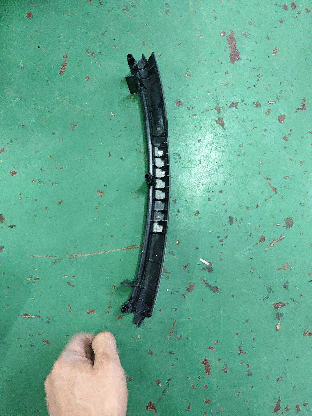 52106958660 Passenger Seat Front Trim