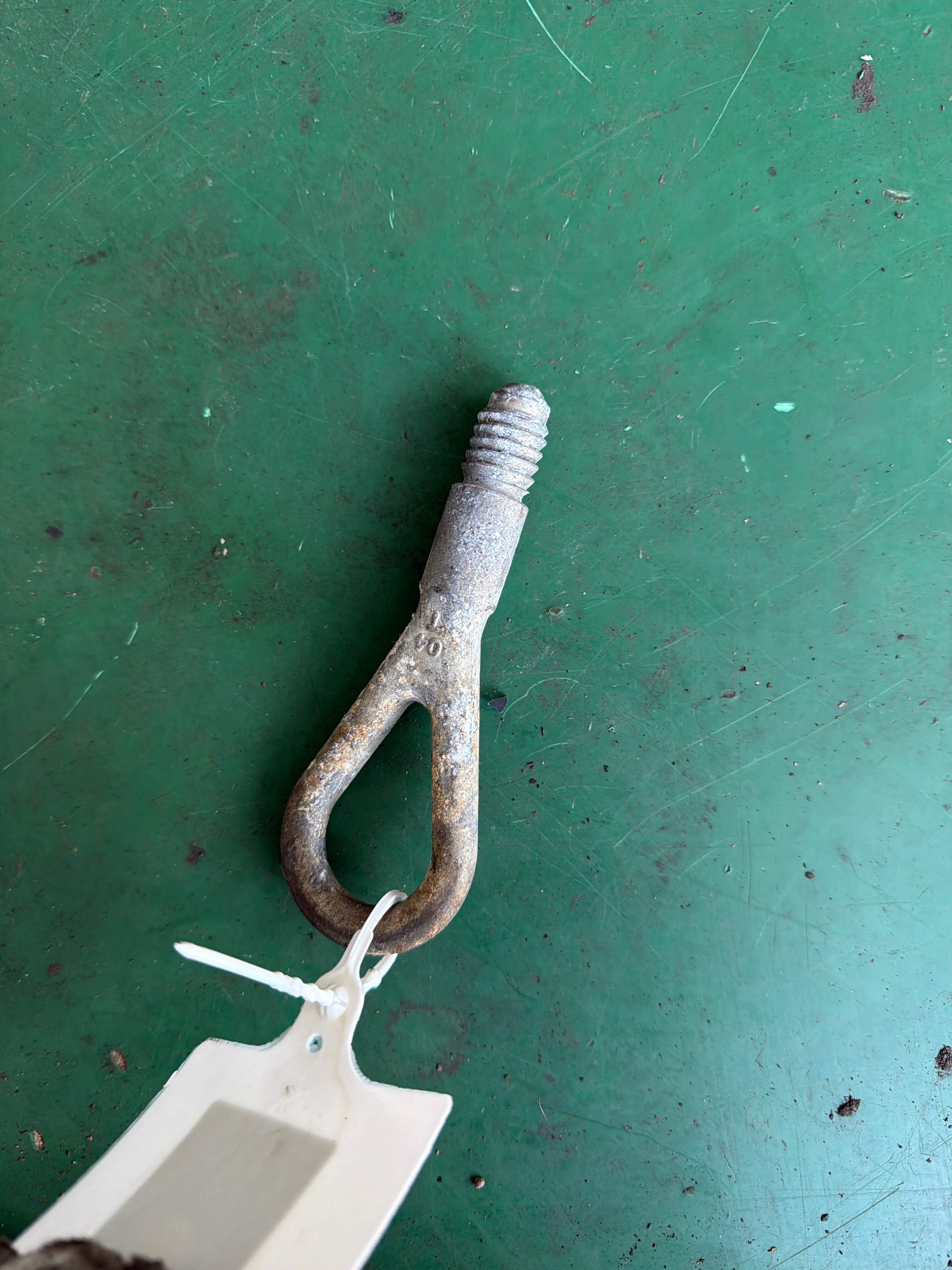 8E0805616C Front Tow Hook