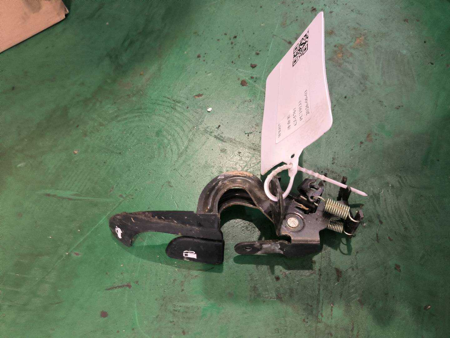 81570B3000 尾盖开启手柄