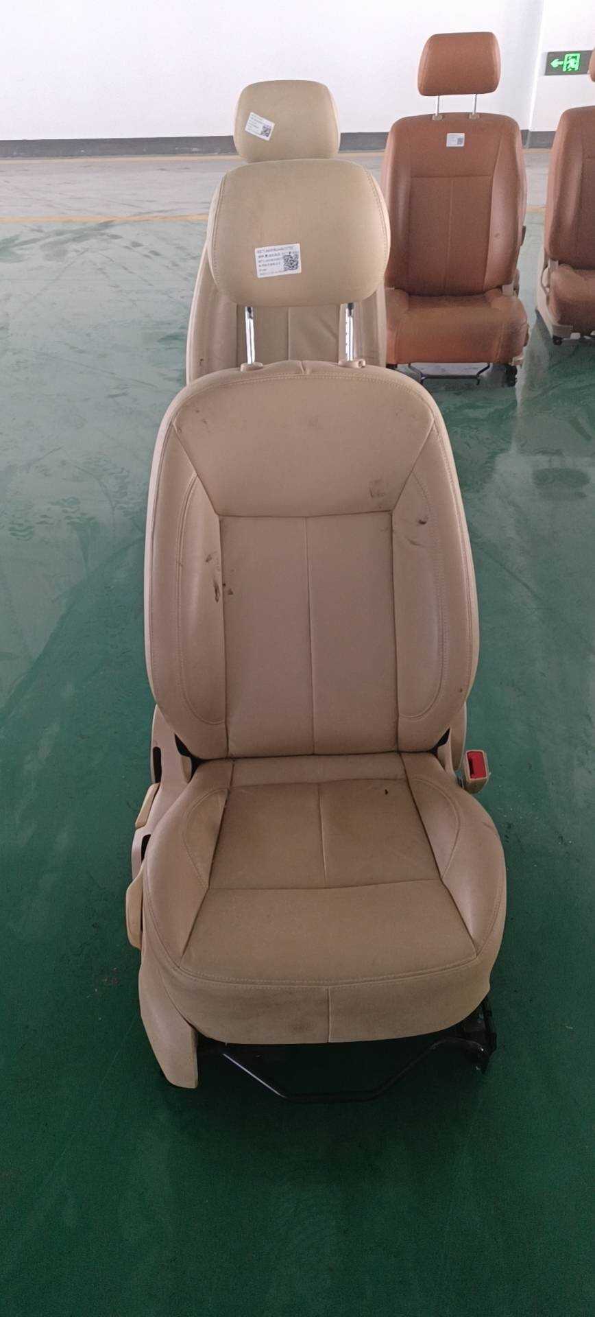 8S71A600K04BJ37TC 副驾驶员座椅总成