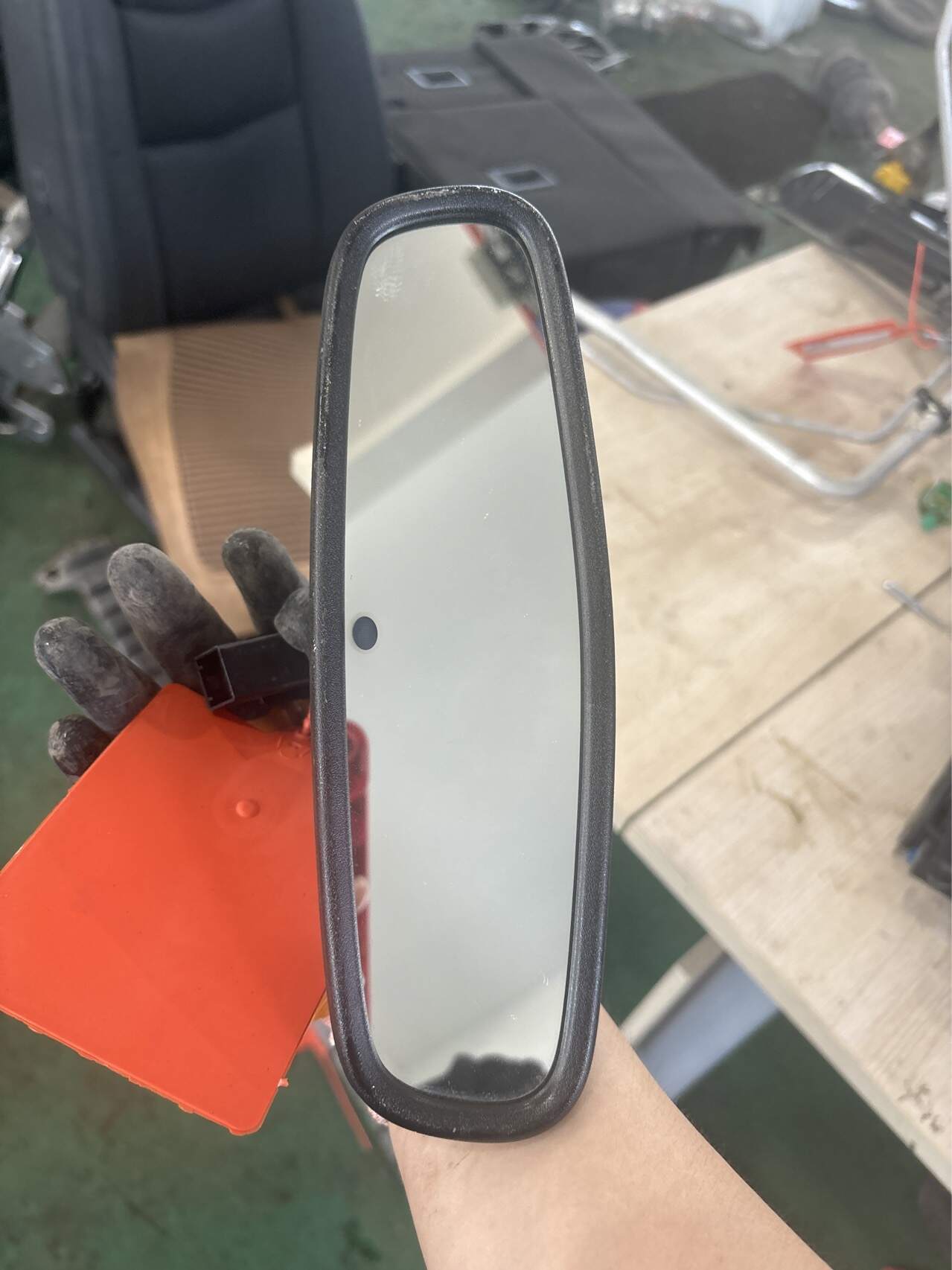 13558189 Inside Rear View Mirror