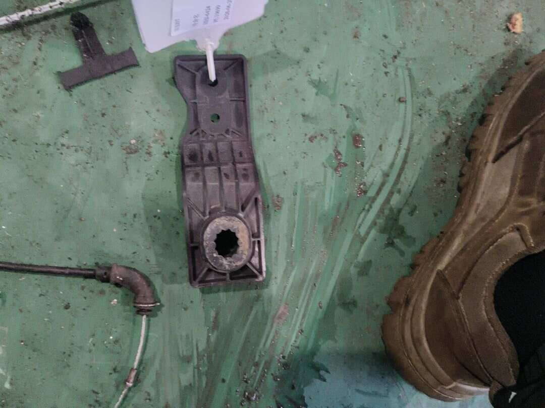 T2H19262 Radiator Bracket (Upper Left)