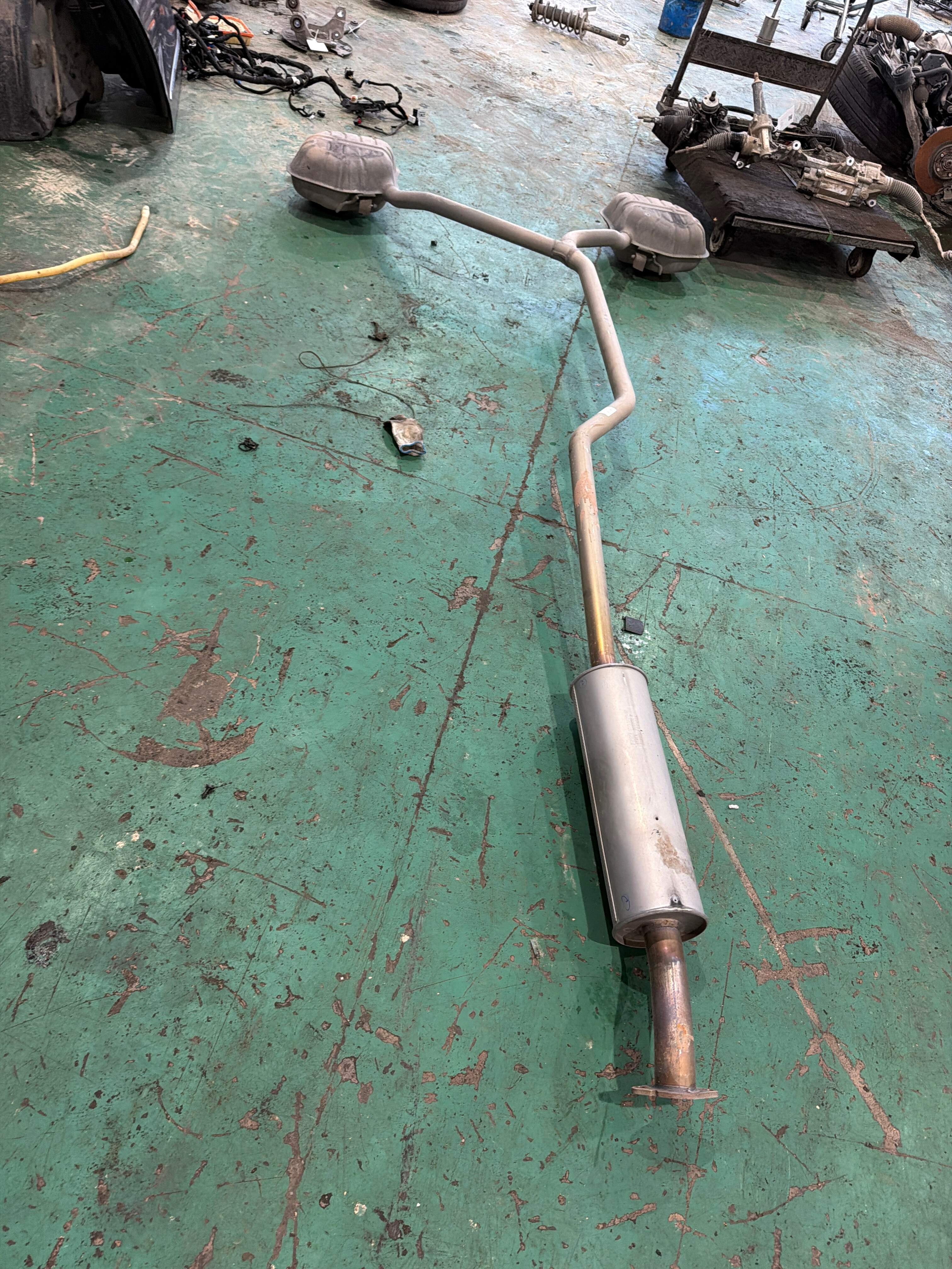 GR235G213BF 排气管（后）