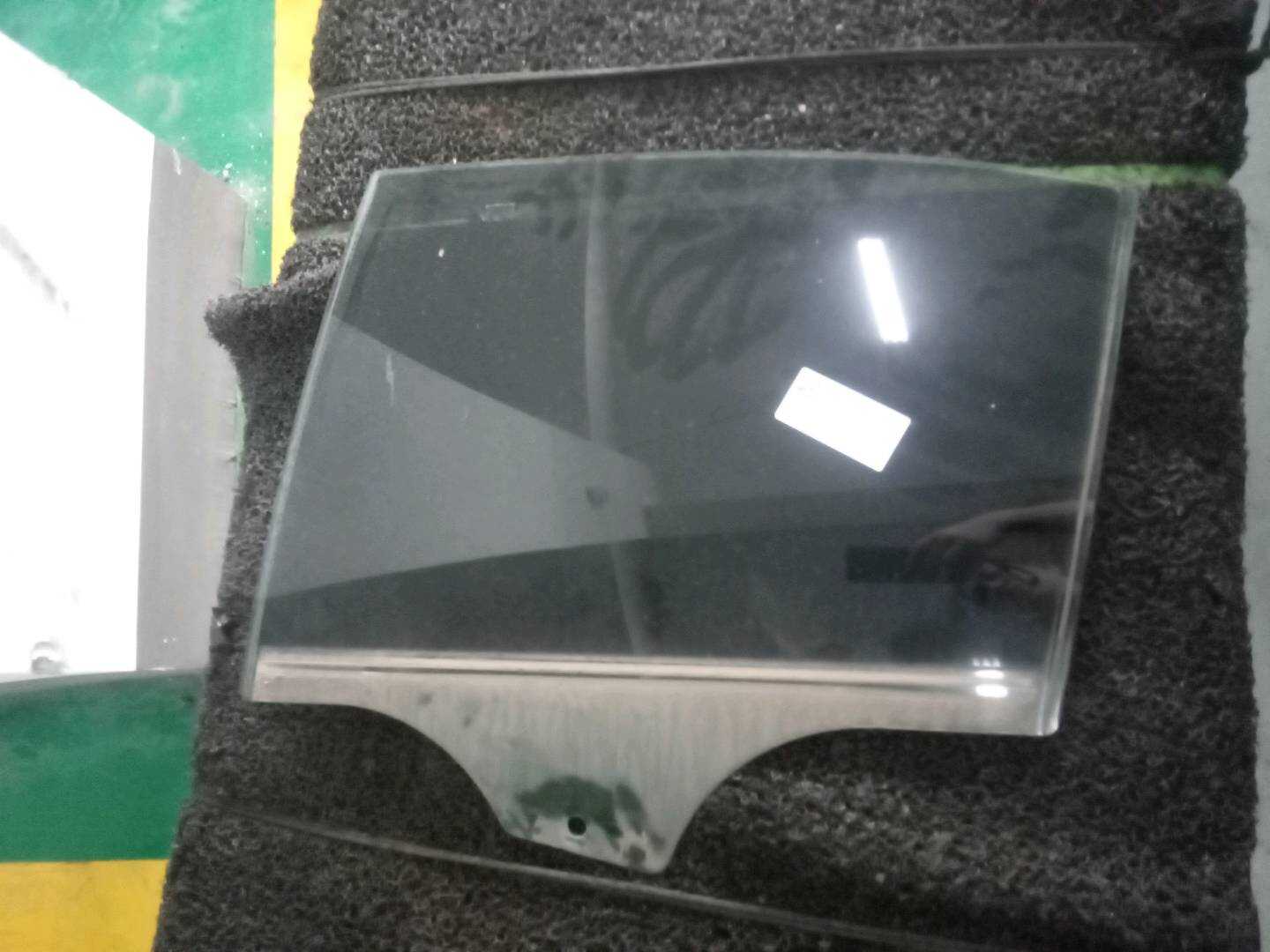 51347060267 后门玻璃(左)
