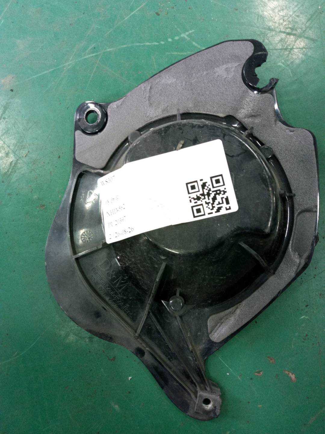 65139175488 前门扬声器支架(右)