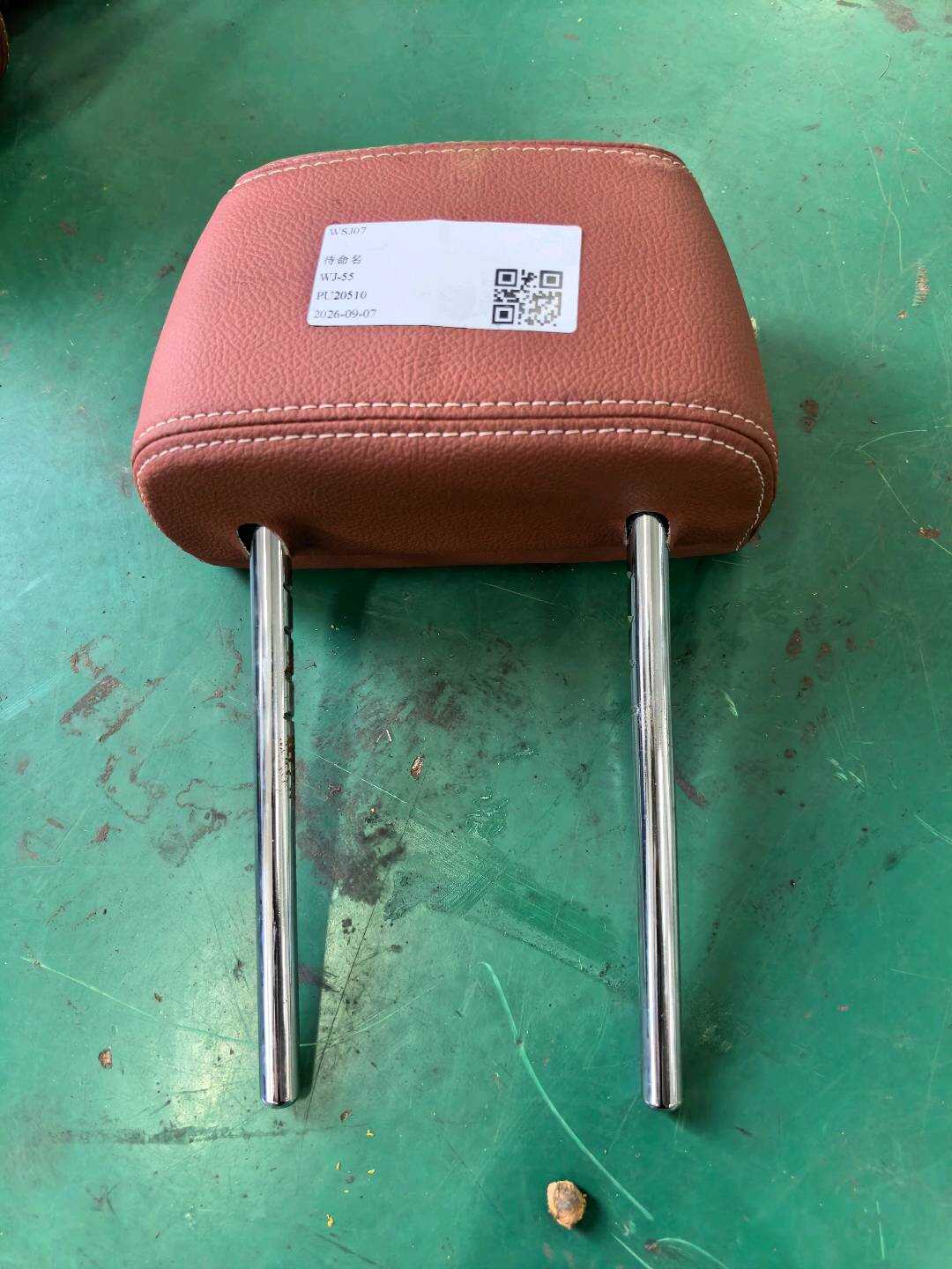 52207256535 后座椅头枕(右)