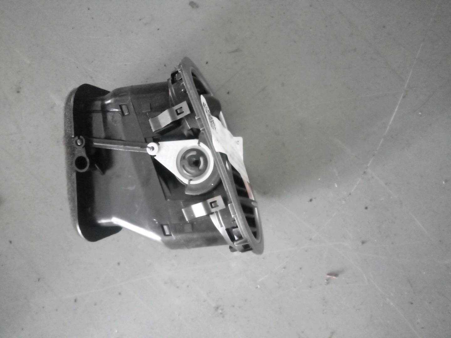5M0819703LOBF Dashboard Vent, Left