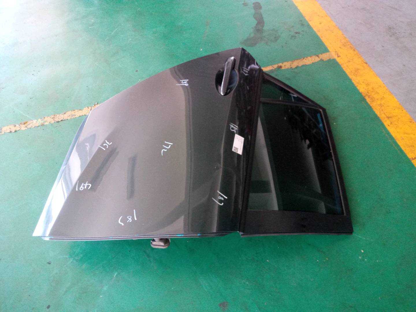 BFY97202X 后门壳（右）