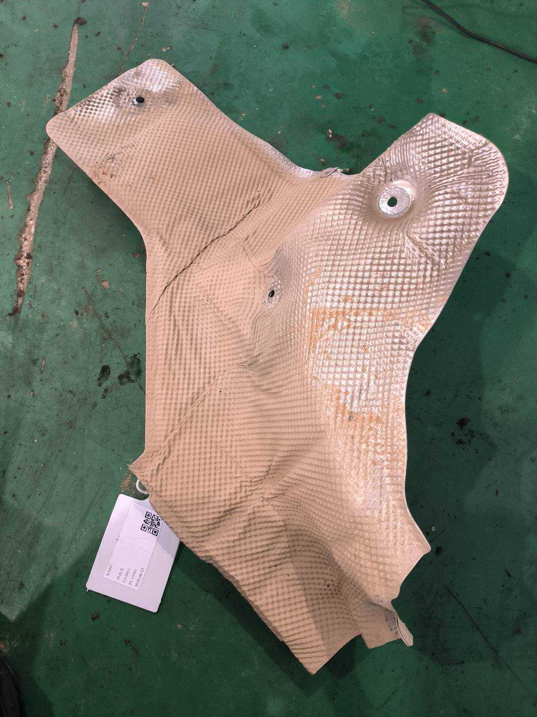 51487213683 排气管隔热罩