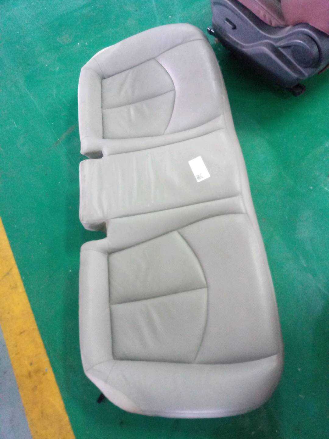 A2119200650 后座椅底座软垫