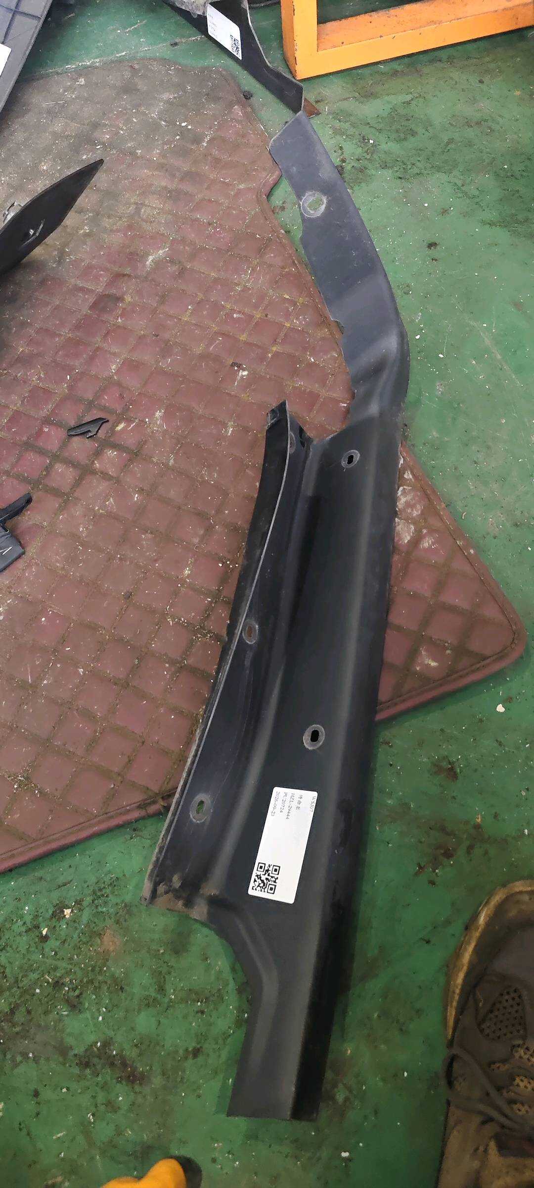 51497149446 Trunk Lid Drain Channel, Right