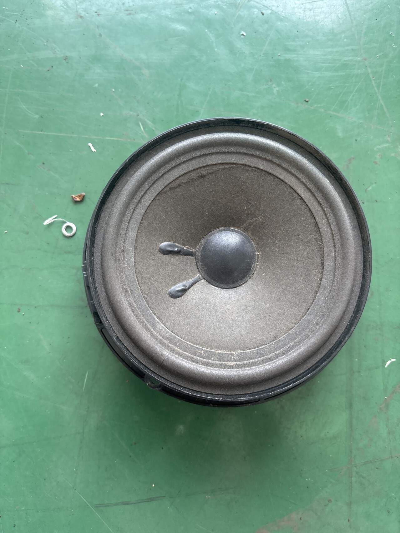 L3CD035453 后门低音扬声器(右)