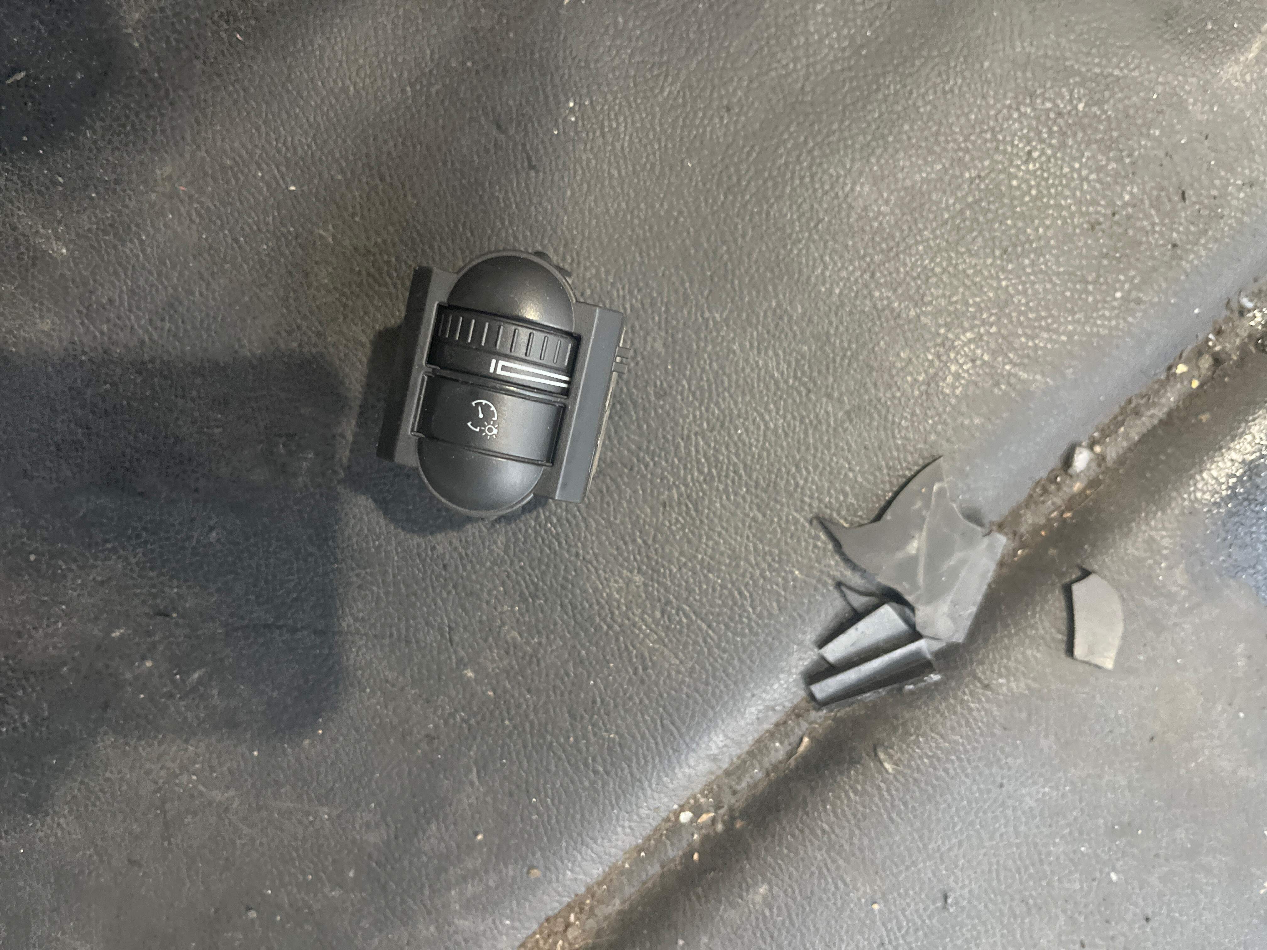 1K0941334B Instrument Light Dimmer Switch