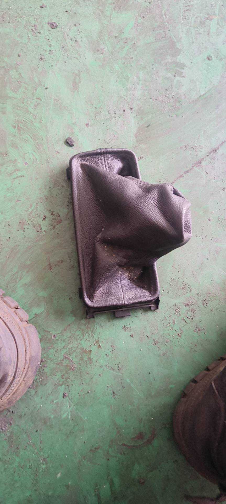 BT4Z7277AA 变速器换档杆防尘套