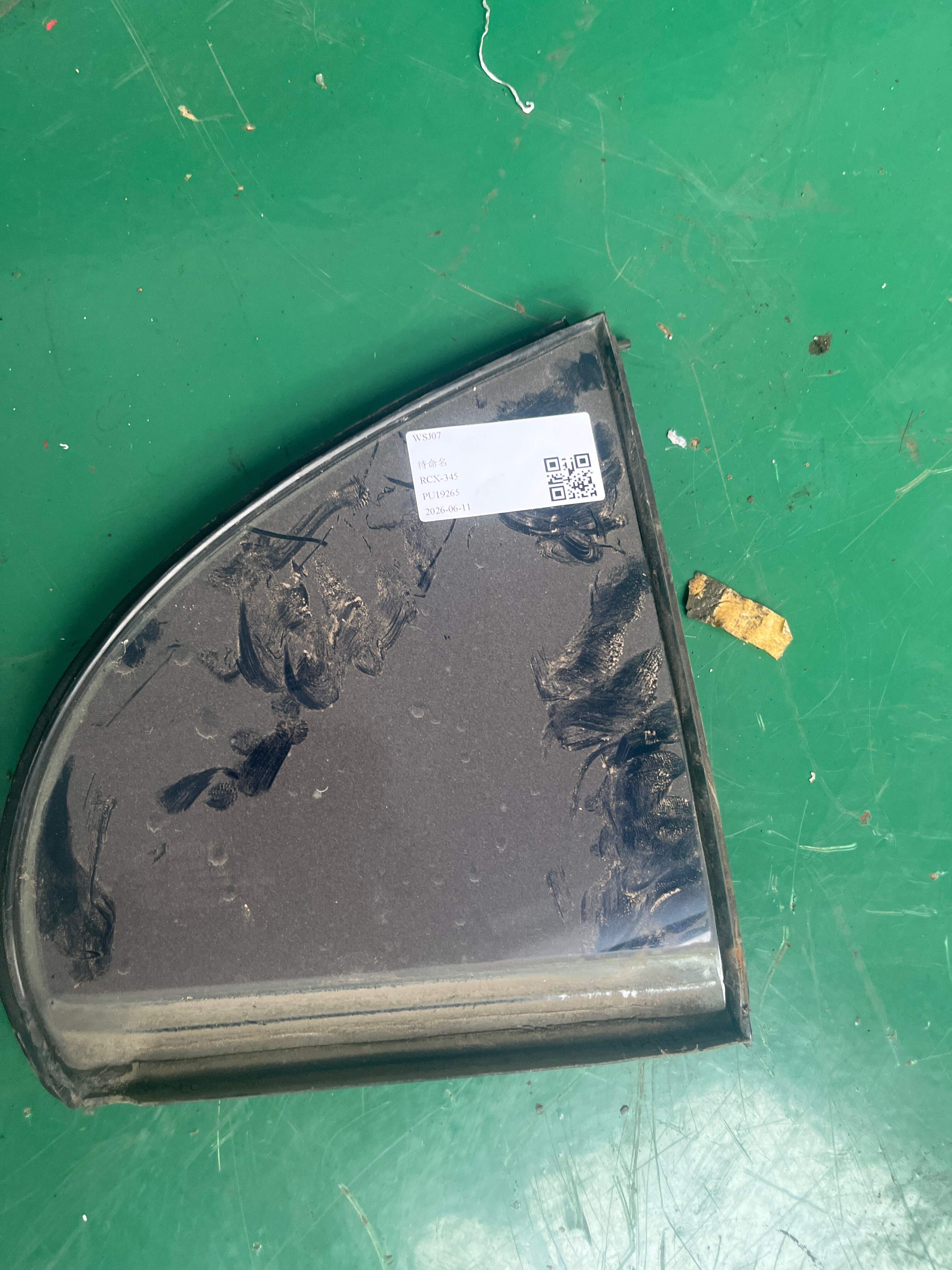 5085000400 右后车门三角玻璃