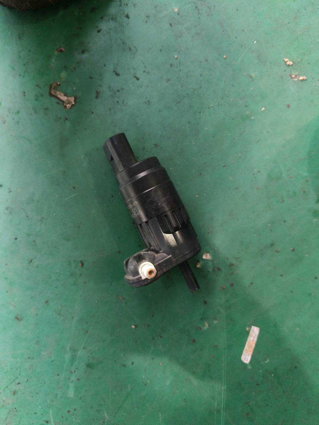 67127317395 前风挡雨刮清洗器泵