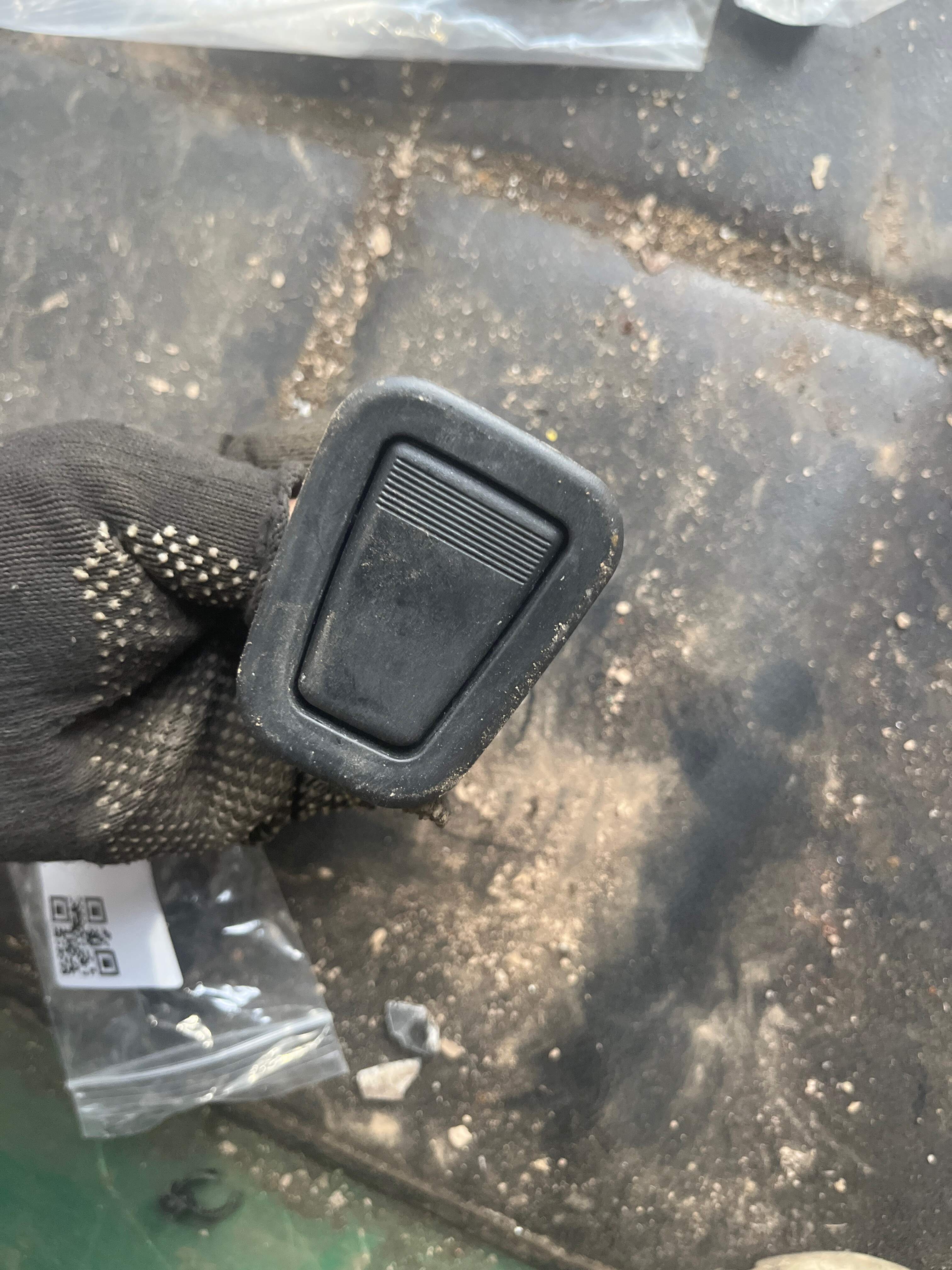 51167389261 Roof Coat Hook