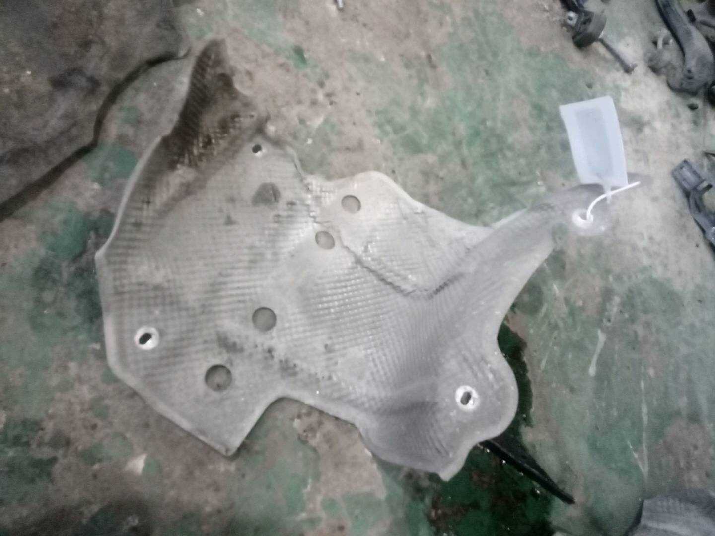 8E0804172G Exhaust Pipe Heat Shield, Rear Right