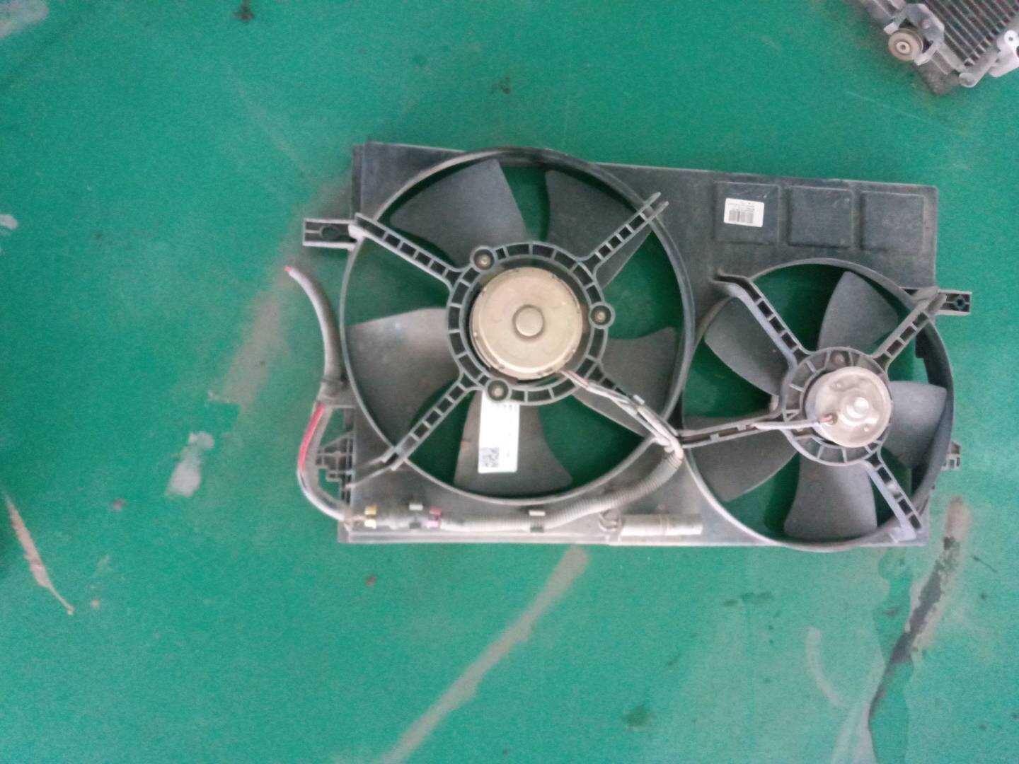 1016014213 水箱风扇
