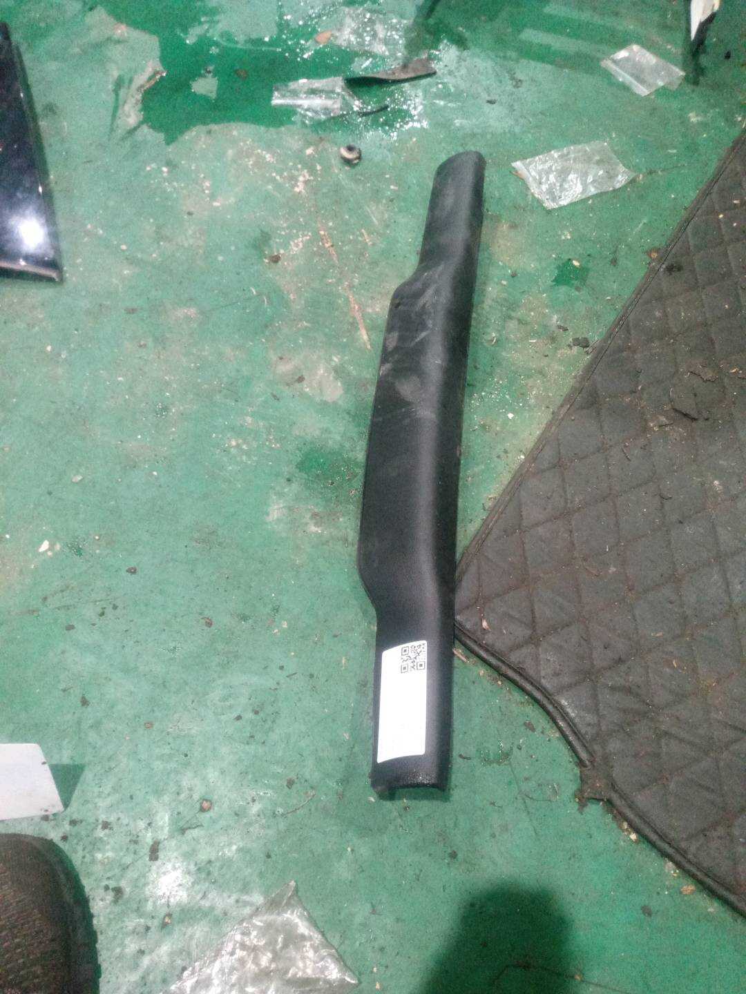 51497302706 尾盖内饰板（上）