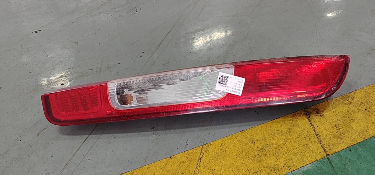 4M5113405AF 尾灯总成（左）