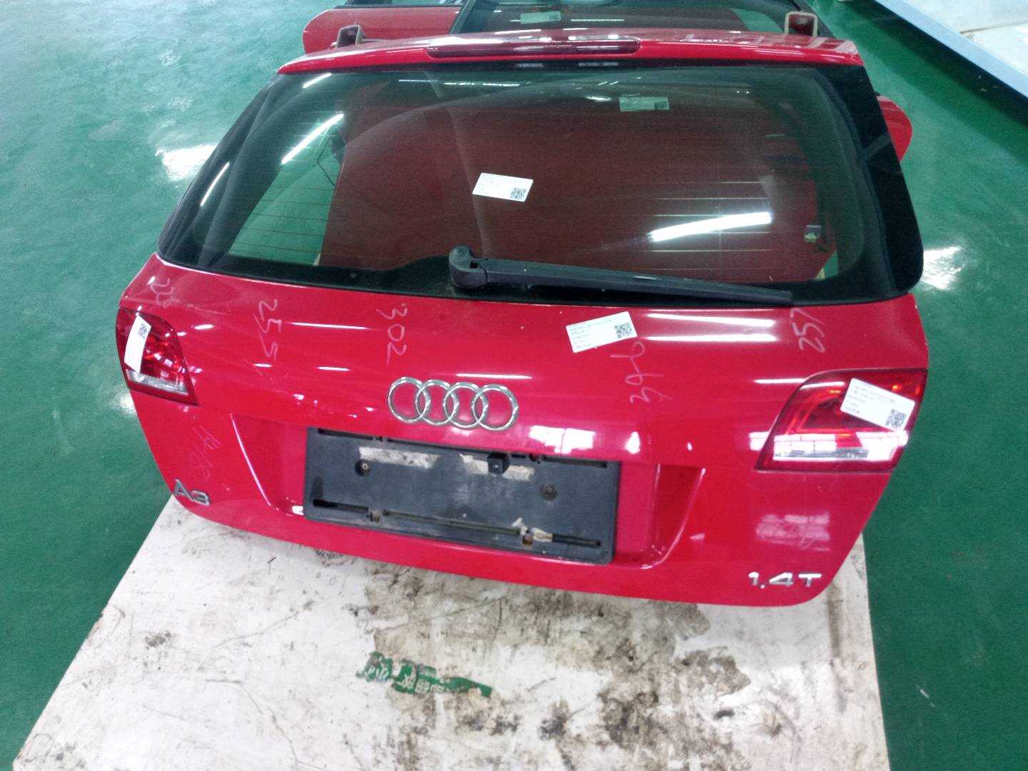 8P4845501CNVB 后风挡玻璃