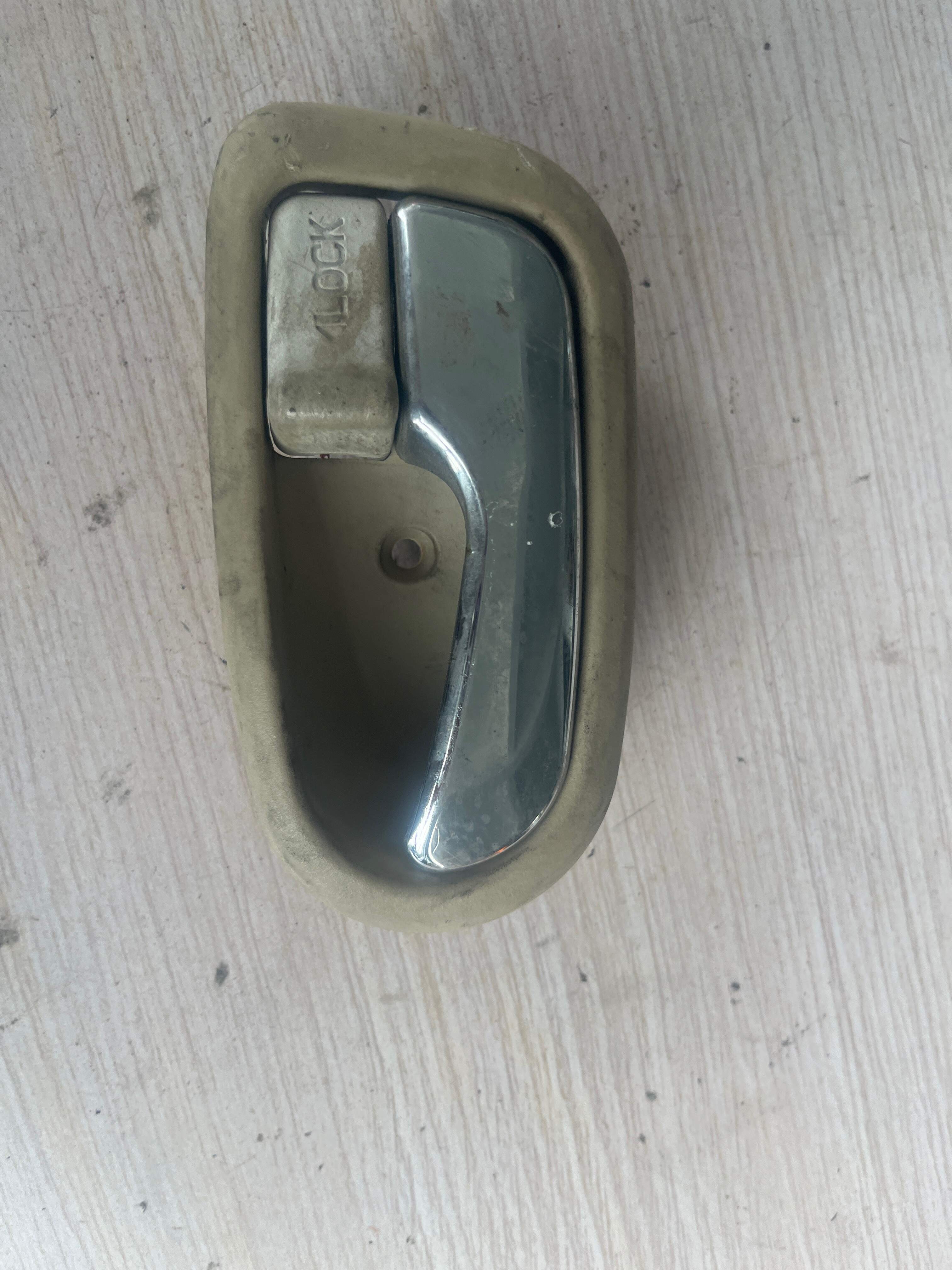 69270BZ071 后门内拉手(右)