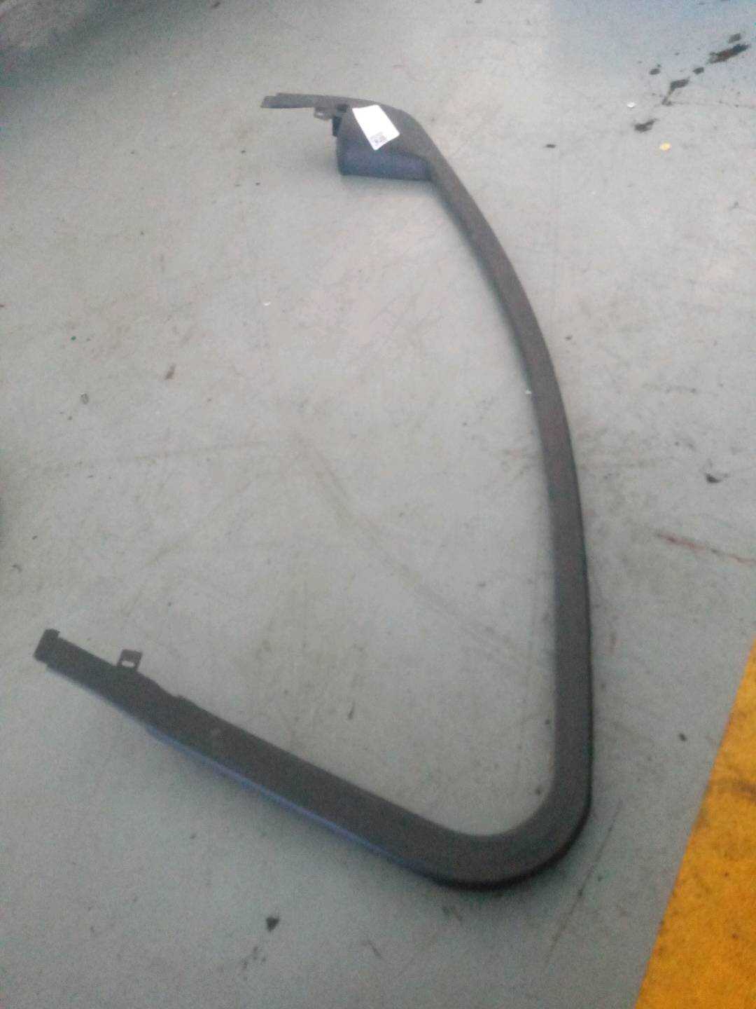 20923498 Front Door Window Frame, Right